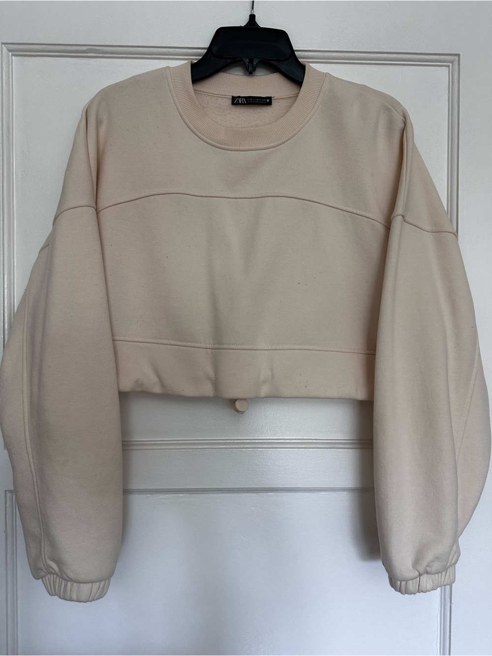 Zara Cream Cropped Sweatshirt